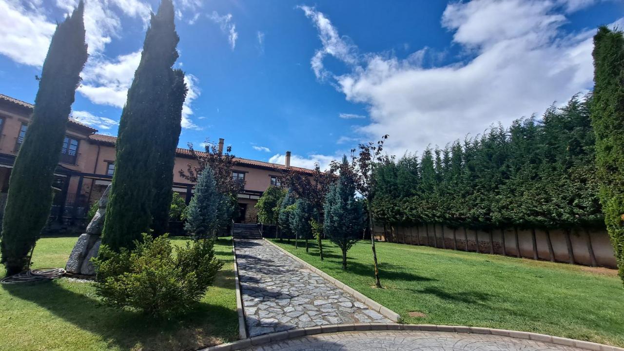 Palacio Del Conde De Rebolledo Villaviciosa de la Ribera Exterior foto