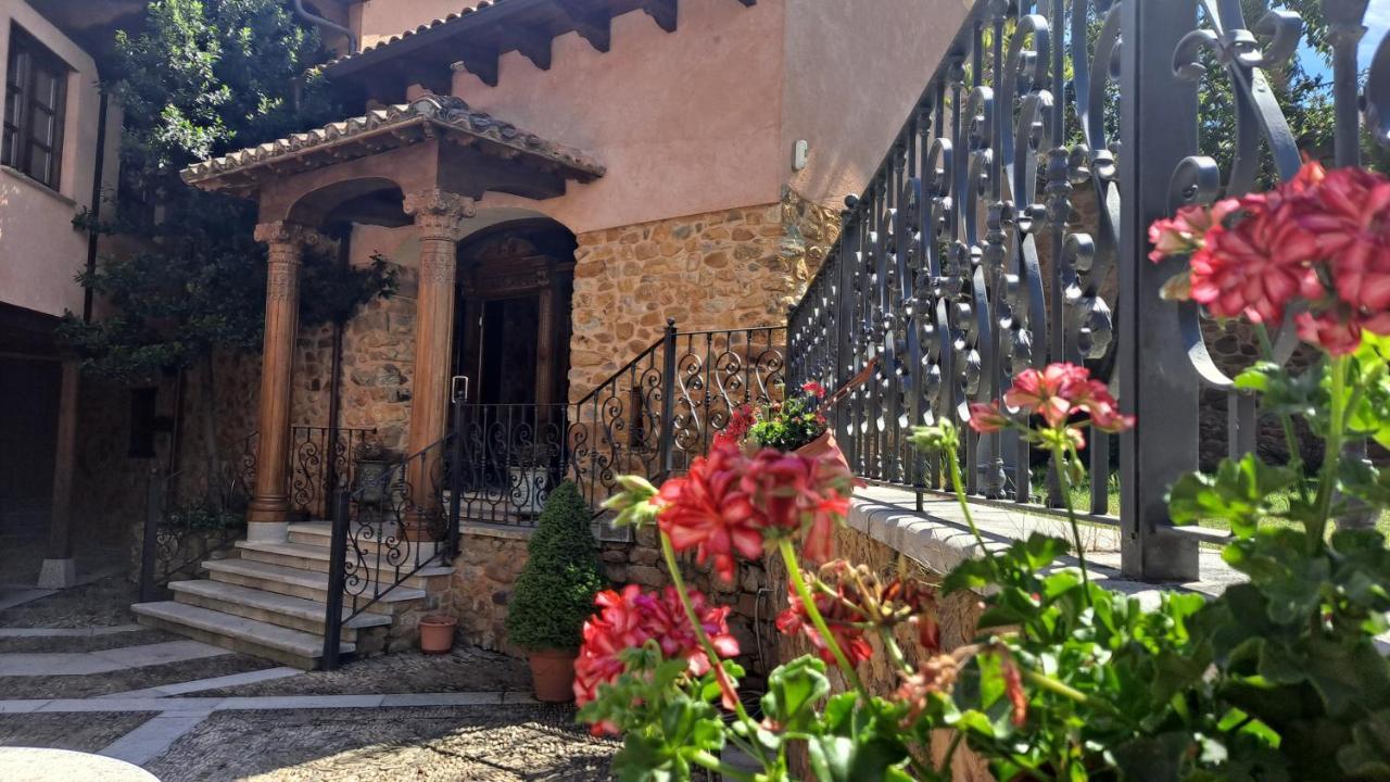 Palacio Del Conde De Rebolledo Villaviciosa de la Ribera Exterior foto